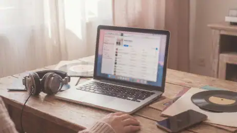 iTunes gắn kết người nghe bằng thói quen, không phải tương tác